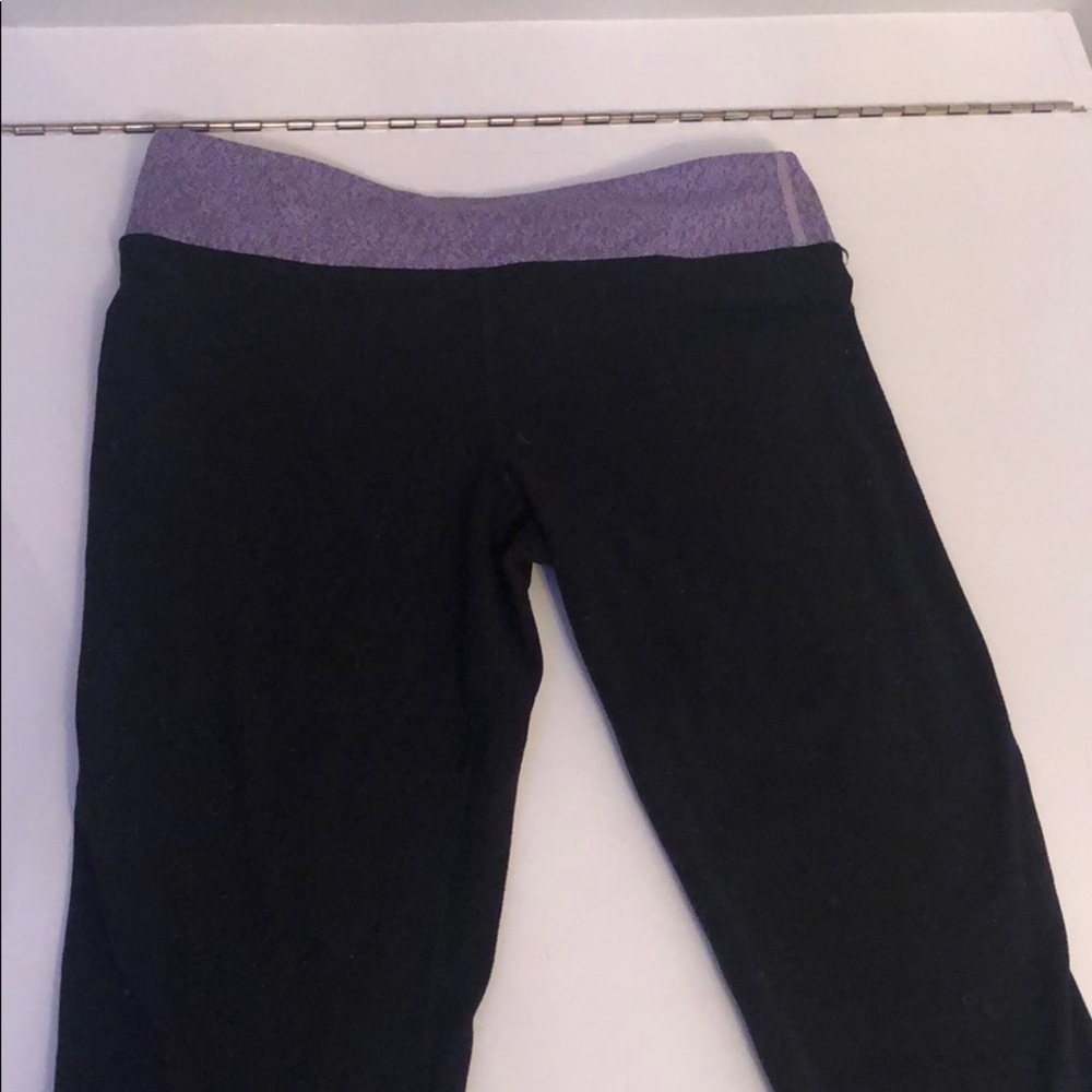 Black ivivva crops